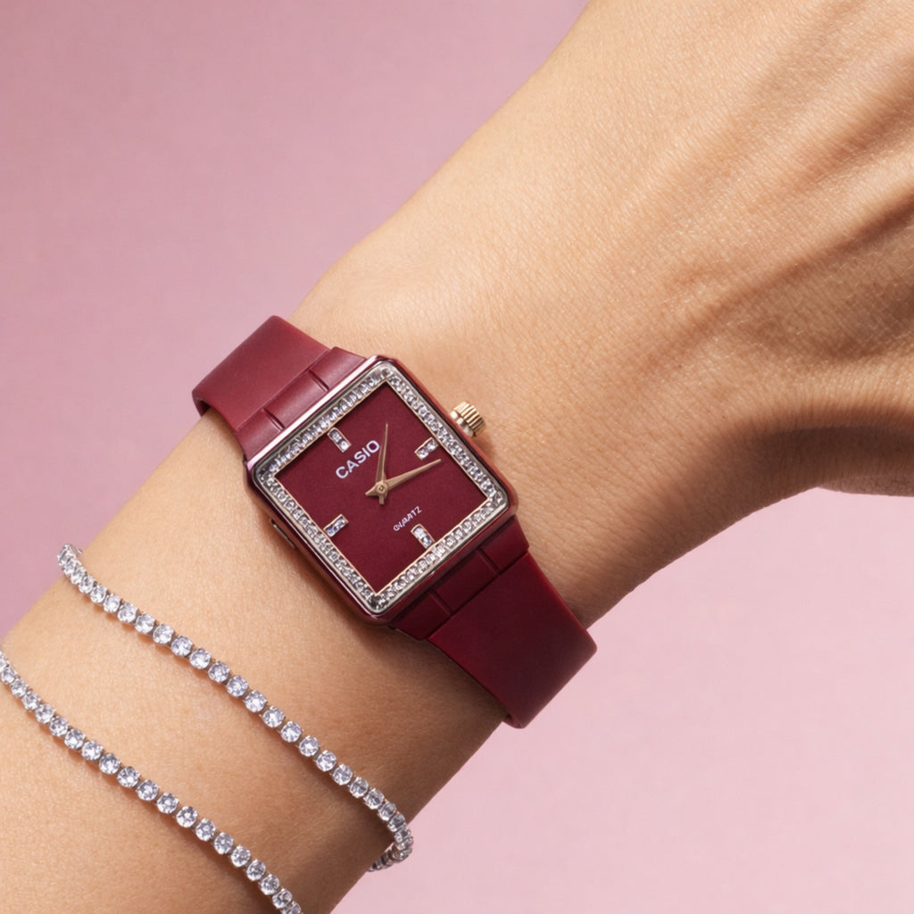 Montre Casio Bordeaux Élégance Carrée